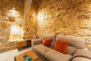 Living area - Charming House of Character in Victoria Gozo (Victoria)