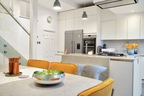 Dining - Elegant Home in Belsize Park - Pass the Keys (London)