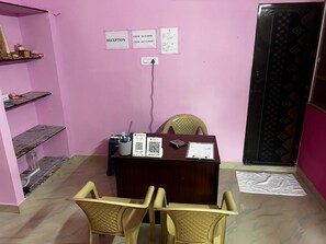 Lobby - Rivera Inn (Tiruchirappalli)