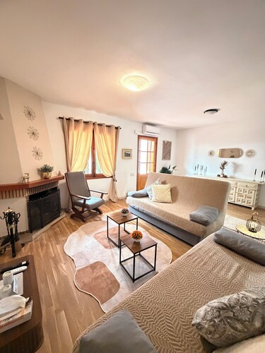 modern luxurious Chalet, near beautiful beaches, restaurants, bars & Festivals.