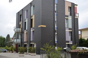 Exterior - La Formica (Formica)