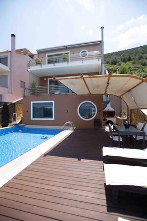 Utomhuspool