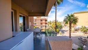 Outdoor dining - Suites 25 Hivernage -Appart. 2ch · Terrasse privée (Marrakesh)