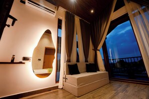 Living area - Amara Kosha Misty Nandi Hills CHANNA - Jacuzzi+Movies+Food (Nandi Hills)