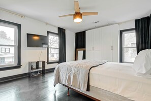 3 bedrooms, Internet, bed sheets - Spacious 3-bedroom house in charming Houston with AC (Houston)