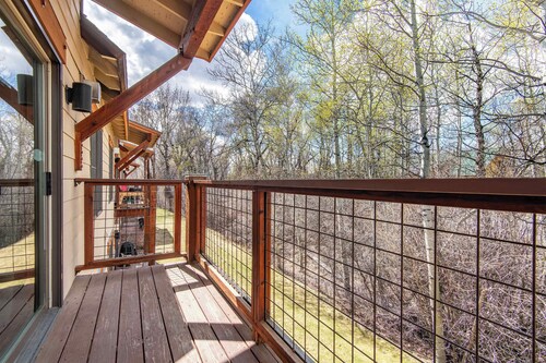 Teton Homestead: Peaceful Targhee Condo + Hot Tub