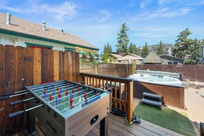 Terrace/patio - Elysian Escape (Big Bear City)