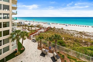 On the beach - Stunning Gulf View and Beach Front Coastal Escape (Miramar Beach)
