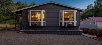 Remodeled Home Near Downtown! Pool Table, Foosball
