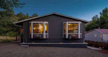 Remodeled Home Near Downtown! Pool Table, Foosball