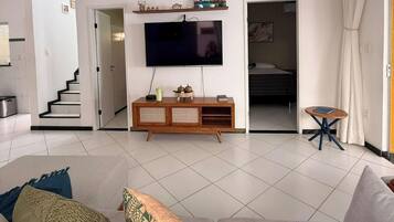 Premium House, Pool Access | Premium bedding, individually decorated, individually furnished, desk
