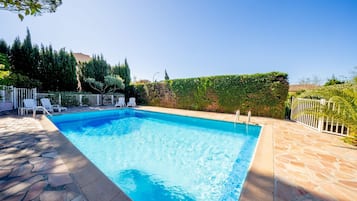 Apartment | Pool | Outdoor pool