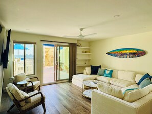 Living area - Gorgeous Remodelled 3-bedroom Condo on the Sand in Huntington Beach! (Huntington Beach)