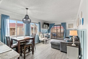 Living area - Vitamin Sea Oasis: Renovated 2BR/2BA Condo, Pool, Steps to Beach. (North Myrtle Beach)