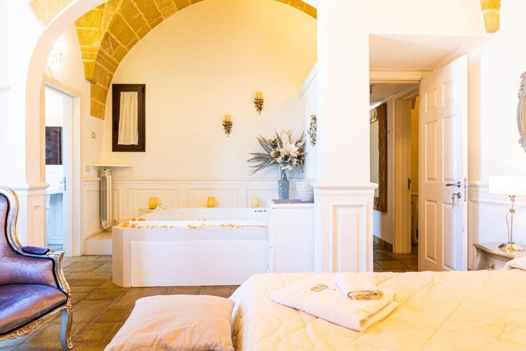 Deluxe Double Room, Balcony, City View