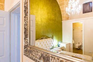 Superior Quadruple Room, Patio | Bathroom - B&B Luxury Palazzo Aurora (Alezio)