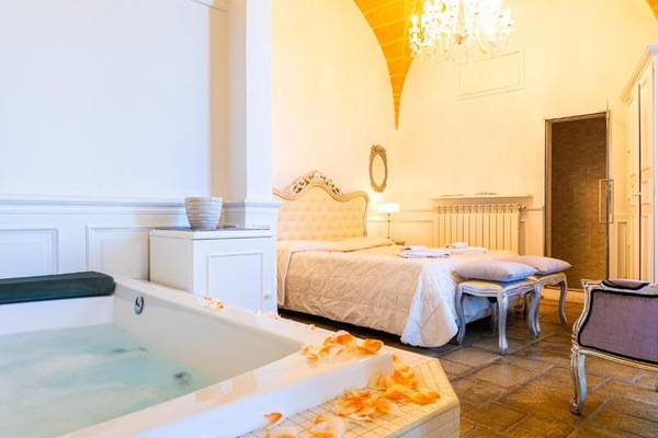 Deluxe Double Room, Balcony, City View | In-room safe, WiFi (free)