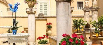B&B Luxury Palazzo Aurora