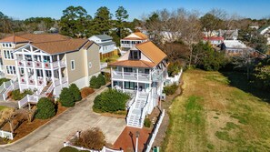 Exterior - Relax at Harbor Watch and enjoy the gorgeous view (Oriental)