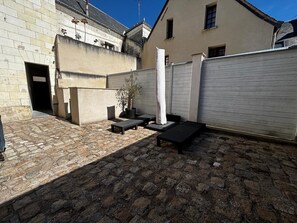 Terrace/patio - Jeanne d’Arc – Séjour de charme centre historique (Loches)