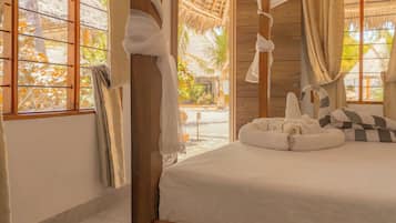 Habitación básica doble, balcón, vista a la alberca