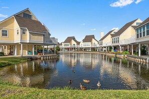 Exterior - Canal-Front Condo w/ Boat Parking & Beach Service (Destin)