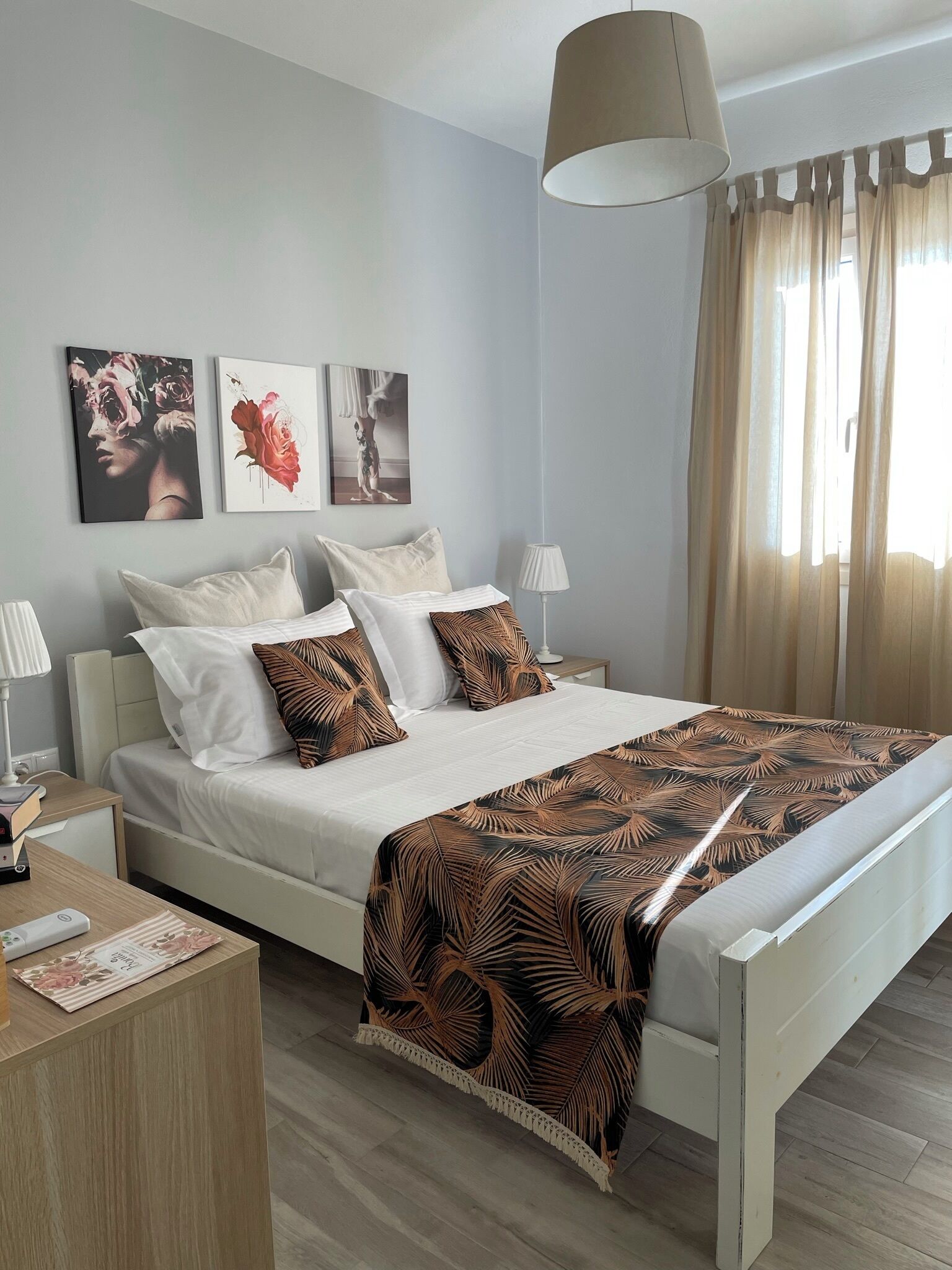 3 habitaciones, tabla de planchar con plancha, wifi y ropa de cama 