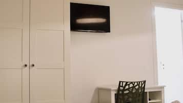 Standard Double Room, Courtyard View | Interior