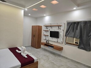 Room - Rudra Guest House  (Varanasi)