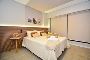 Ảnh chưa phân loại, 4 trong số 56 ảnh, nút