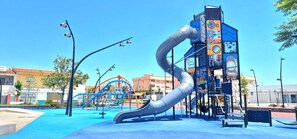 Children’s area - Casa Cristal 3 Heated Pool Hot Tub AC 250M to the beach (Miami Platja)