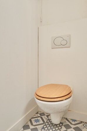 Apartment | Bathroom - Superb Apartment Louvre Museum Saint Honore (Paris)