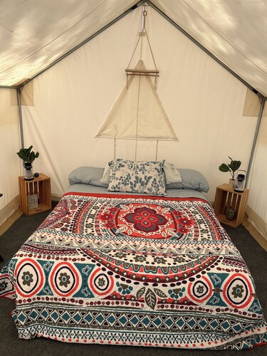 Nature Lover's Dream Oasis. Camp, Swim, Hike, Bike, Stargaze and Explore.......