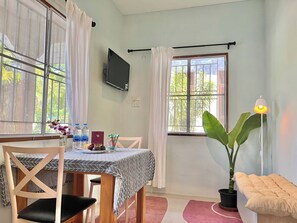 Dining - Cozy Local-Style Home in a Quiet Area, 8 Minutes from the Beach (Surat Thani)