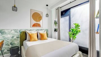 1 habitación y espacio para trabajar con laptop