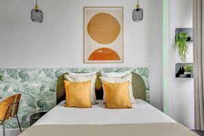 1 habitación y espacio para trabajar con laptop 