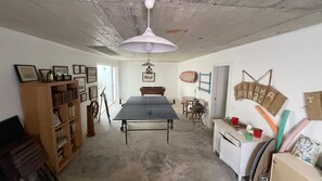 Interior - 4 bedroom house -Praia das Maças- Azenhas do Mar with terrace / sea view and games room (Colares)