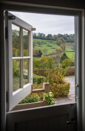 Deluxe Double Room, Garden View | Interior - Wheelwrights Arms (Monkton Combe)