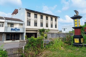 Exterior - Colletion O near Living Plaza Cirebon fo (West Cirebon)