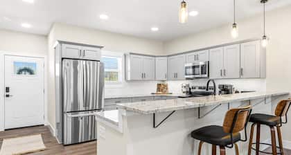 Condo in Downtown Brevard