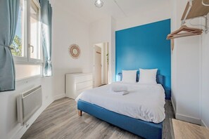 4 bedrooms, iron/ironing board, travel cot, WiFi - Champs de Mars - Chic 4-bedroom T5, fully equipped (Toulon)
