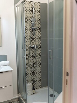 Bathroom - Le Refuge Urbain - Port 2 steps away & pets welcome (Toulon)