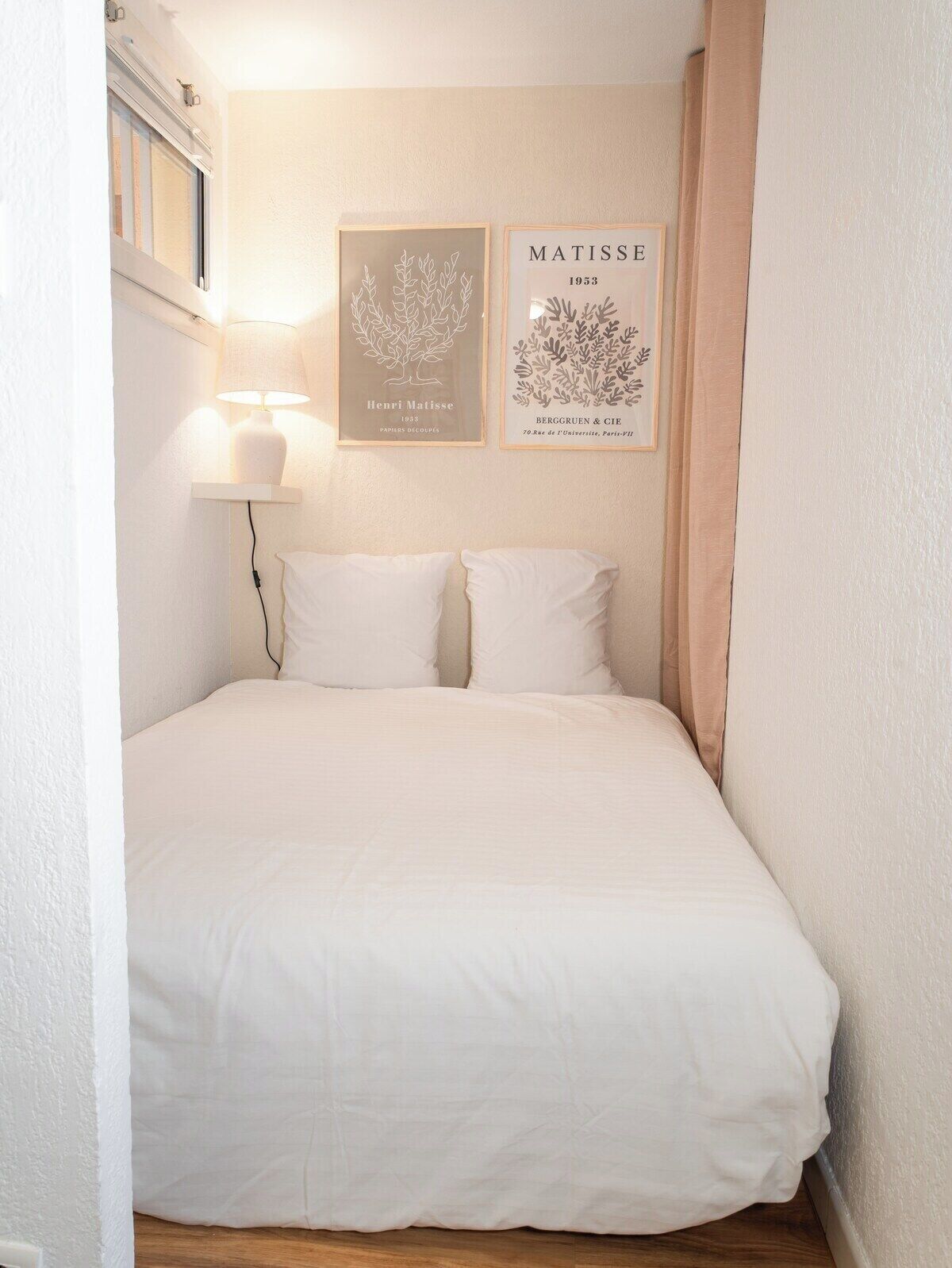1 chambre, fer et planche à repasser, Wi-Fi, draps fournis