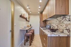 Apartment | Private kitchen - Suite With Terrace & AC Paris Heart of the Marais (Paris)