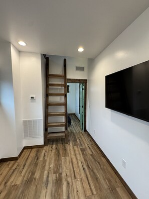 Interior - NEW Tiny Home with Loft Near Yellowstone (Saint Anthony)