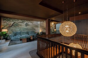 Lobby sitting area - Merchant's Gate Songwat (Bangkok)