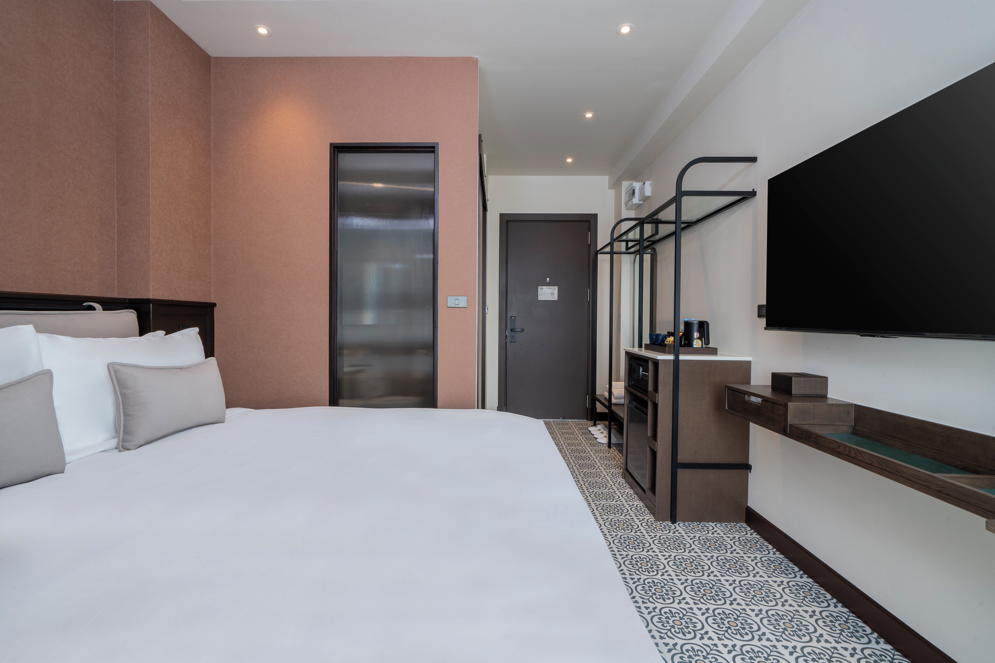 Premium bedding, free WiFi, bed sheets