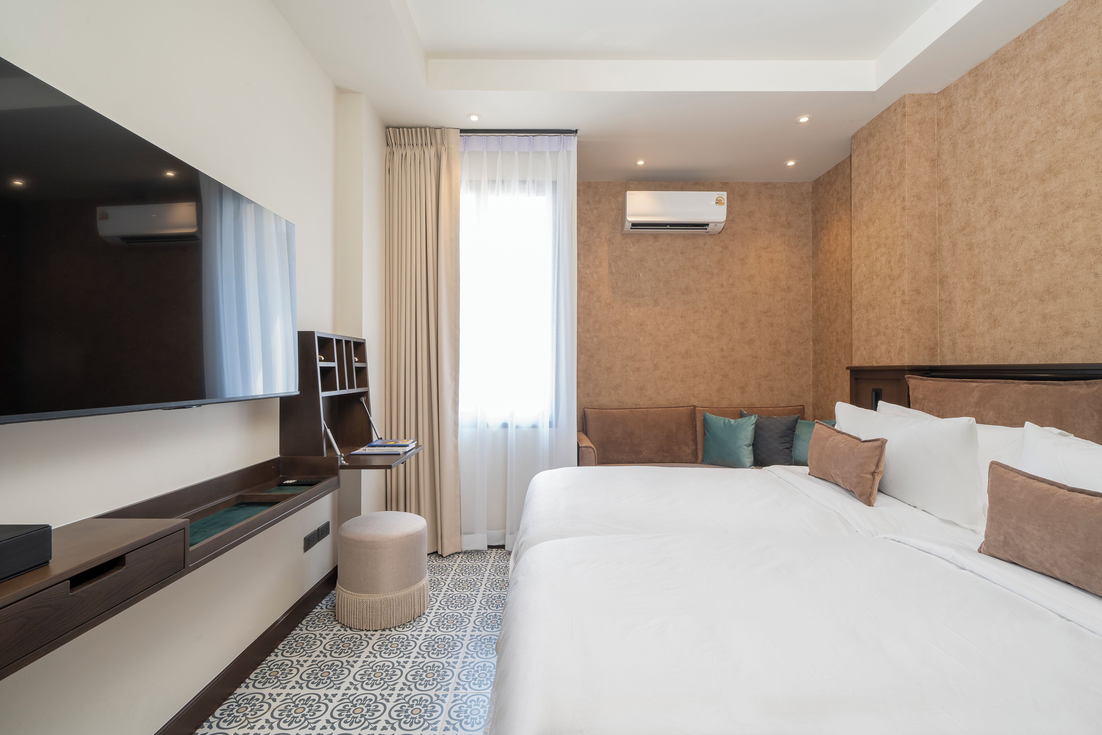 Premium bedding, free WiFi, bed sheets