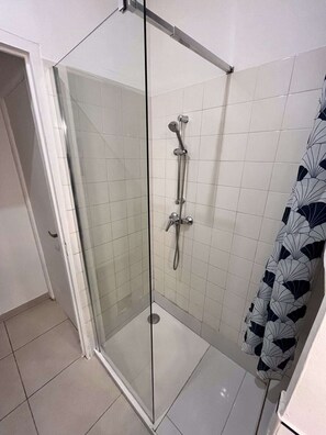 Hair dryer - Rue des Arts - Stylish getaway & animals ok (Toulon)
