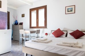 7 slaapkamers, een strijkplank/strijkijzer, gratis wifi, beddengoed